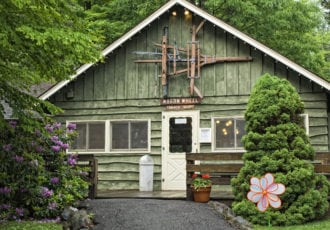 Wagon Wheel Snack Shop.